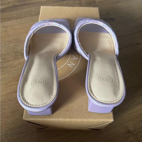 URBAN OUTFITTERS-NWT/Box Women's Quilted Lavender Sandals - Picture 7 of 16